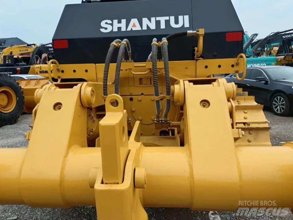 Shantui D22 Buldožerji goseničarji