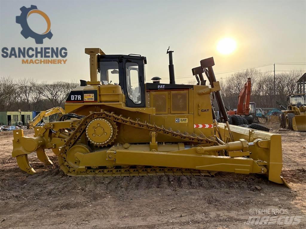 CAT D 7 R Buldožerji goseničarji