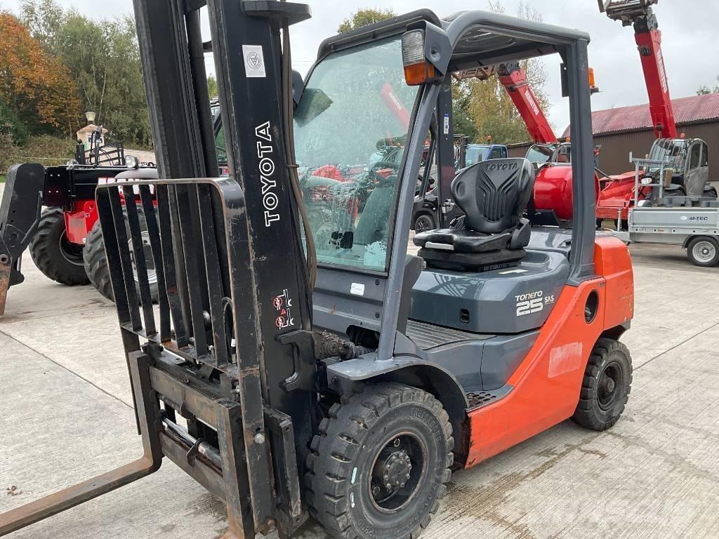 Toyota 02-8 FGF 25 Plinski viličarji