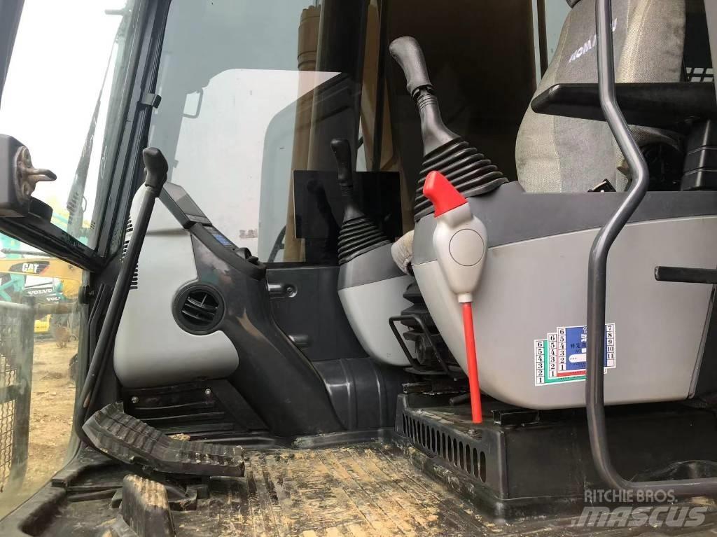 Komatsu 220-8 Bagri goseničarji