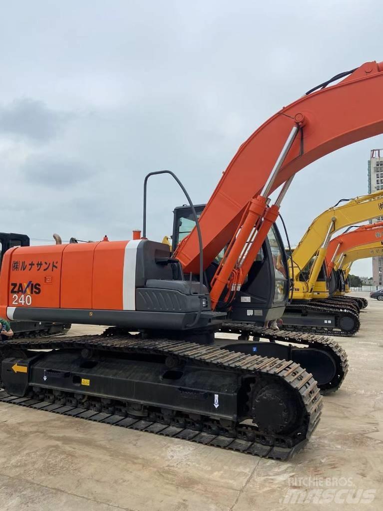 Hitachi ZX 240 Bagri goseničarji