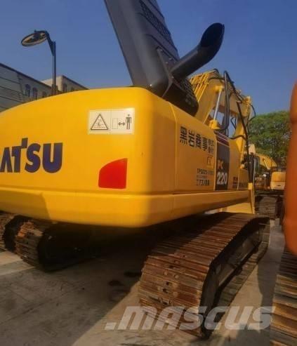 Komatsu PC 220-8 Bagri goseničarji