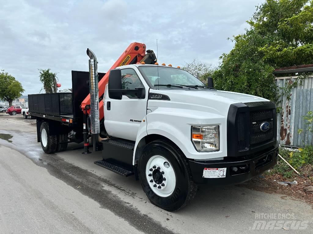 Ford F 750 SD Tovornjaki z žerjavom