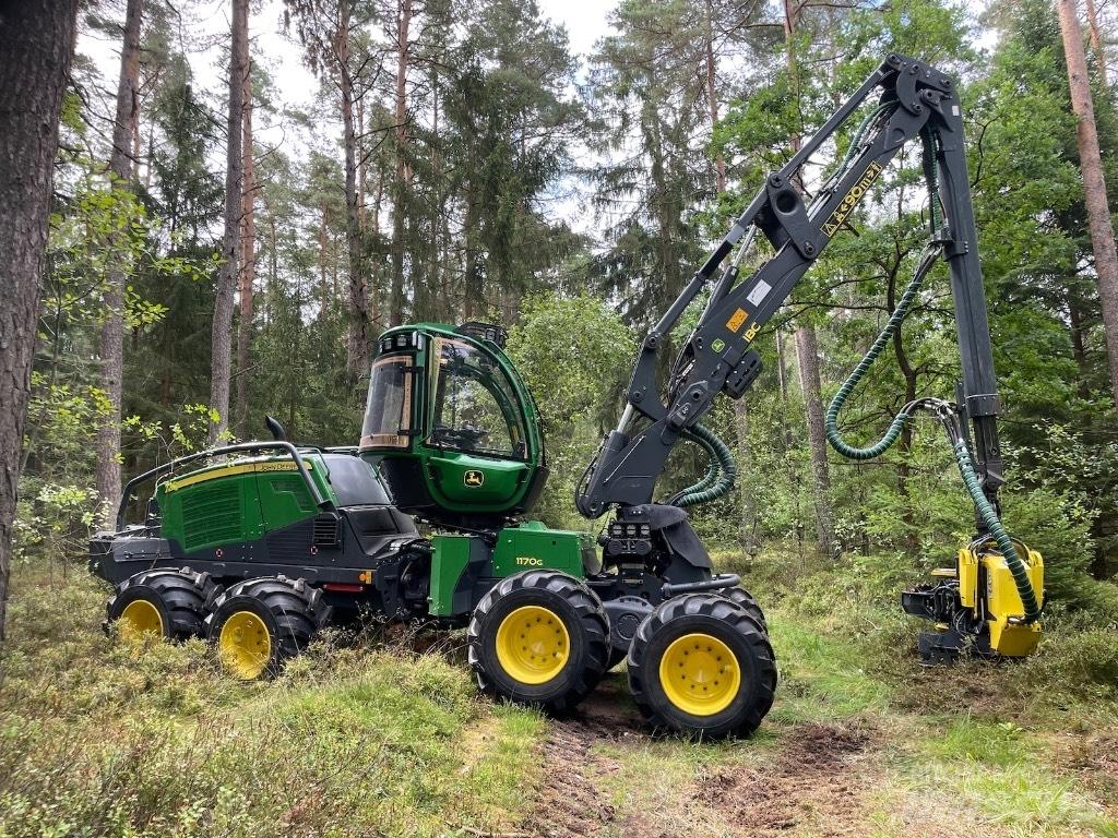 John Deere 1170G 8WD Harvesterji