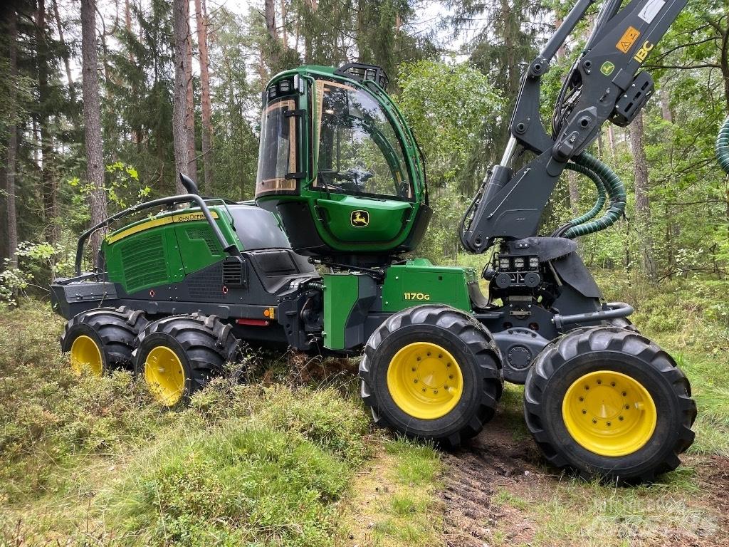 John Deere 1170G 8WD Harvesterji