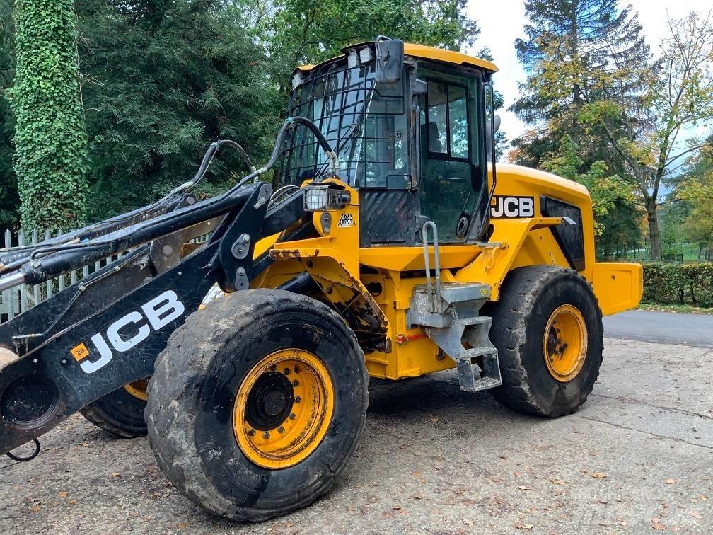JCB 437 HT Kolesni nakladalci