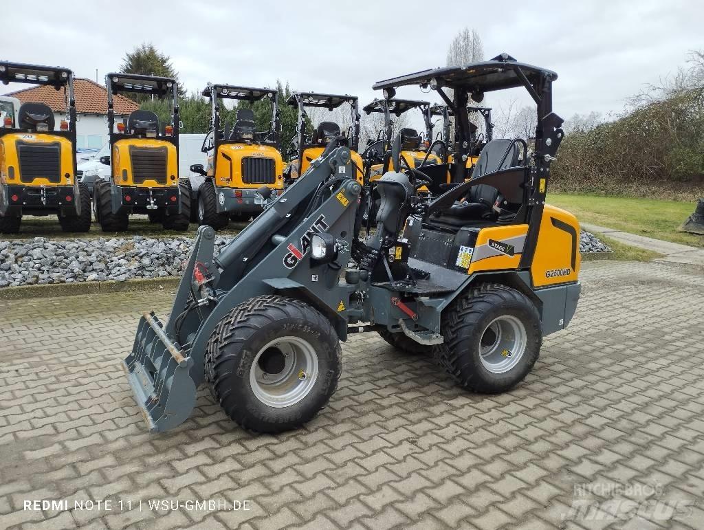 GiANT G2500 HD Čelni nakladalci in kopači