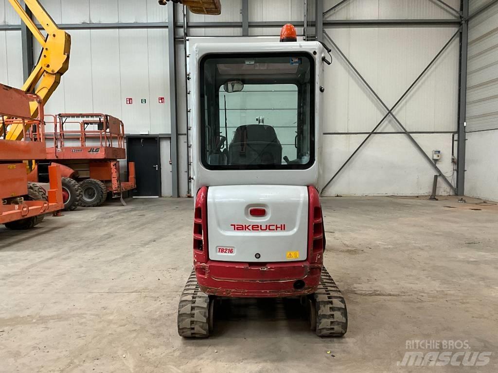 Takeuchi TB 216 Mini bagri <7t