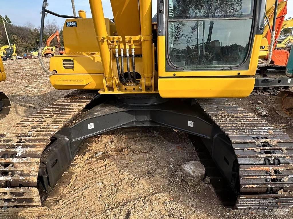 Komatsu PC 130 Bagri goseničarji