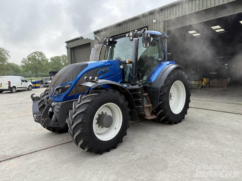 Valtra T 234 Versu Traktorji