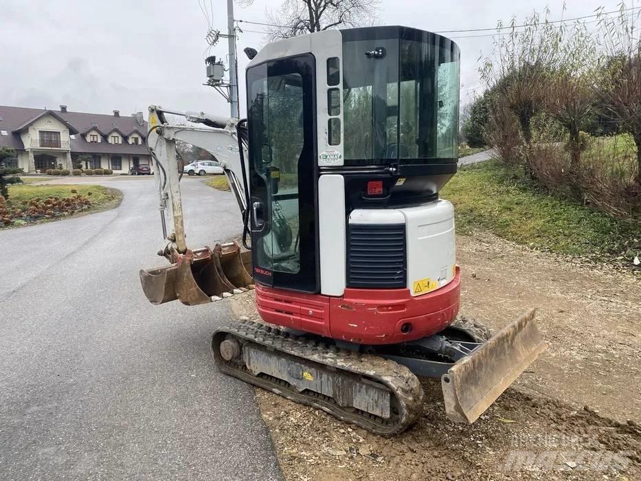 Takeuchi TB 23 R Mini bagri <7t