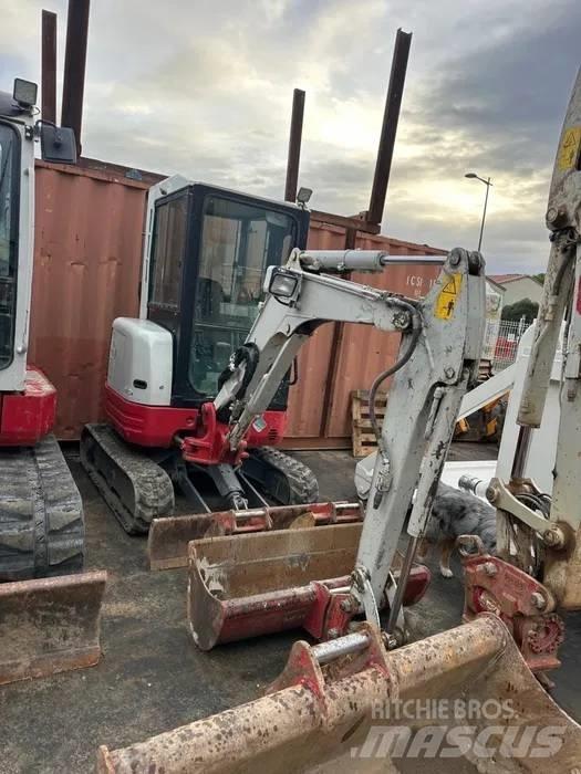 Takeuchi TB 23 R Mini bagri <7t