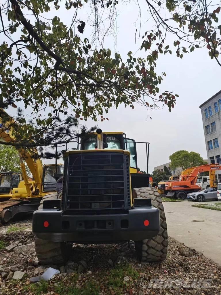Komatsu WA 470-6 Kolesni nakladalci