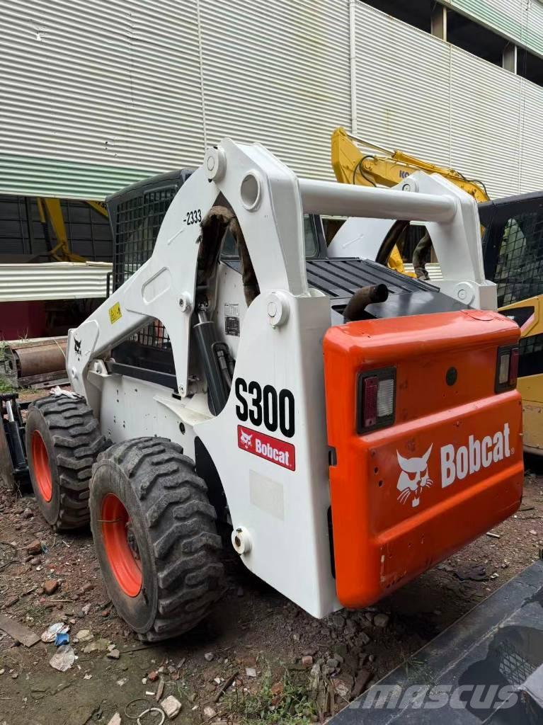 Bobcat S 300 Skid steer mini nakladalci