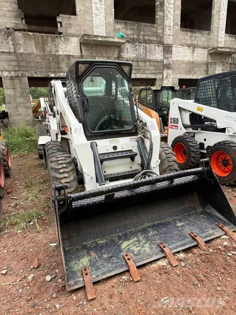 Bobcat S 300 Skid steer mini nakladalci