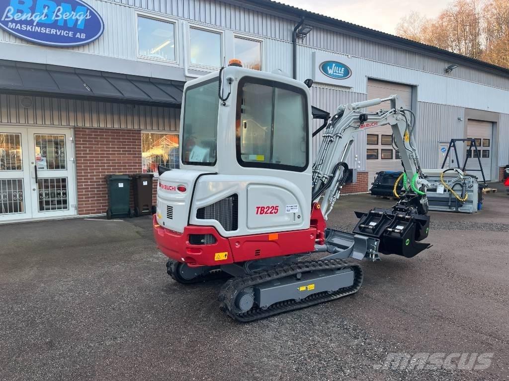 Takeuchi TB 225 Mini bagri <7t