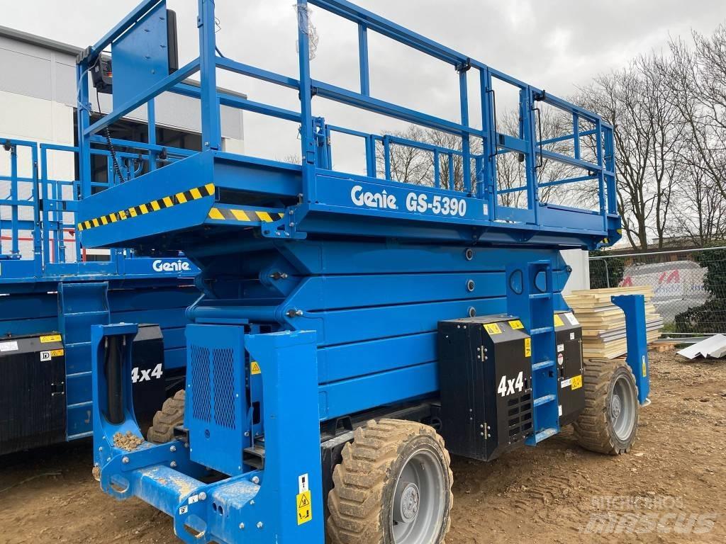 Genie GS 4390 RT Škarjaste dvižne ploščadi