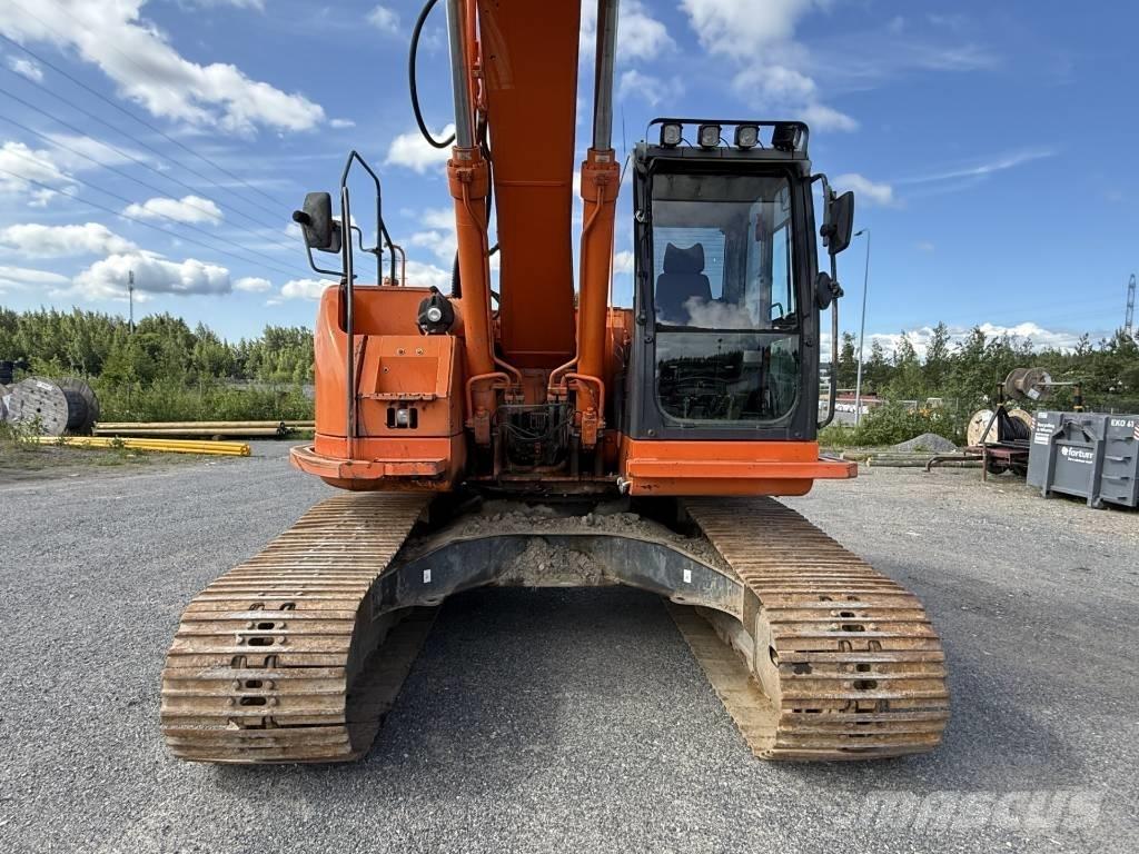 Doosan DX 235 LC Bagri goseničarji