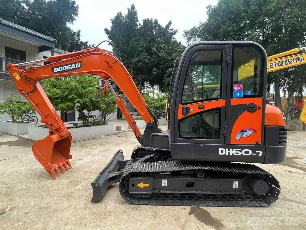 Doosan DH 60-7 Mini bagri <7t