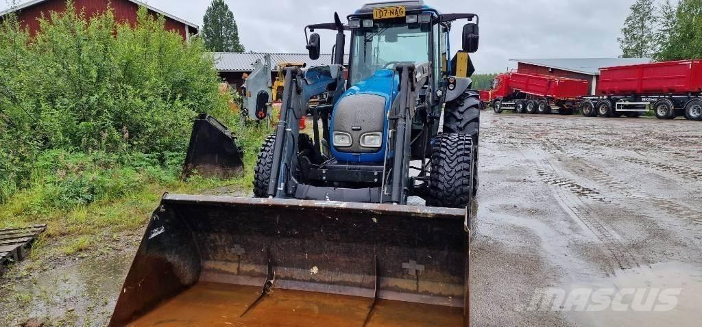 Valtra A85 Traktorji