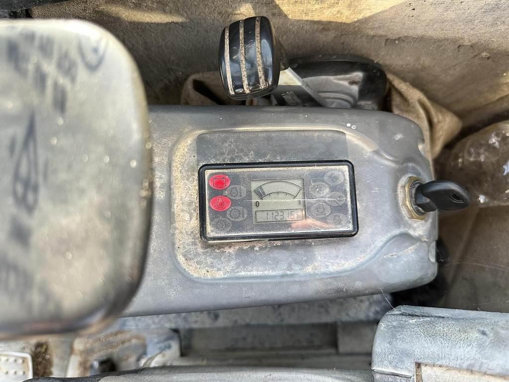 JCB 50 Mini bagri <7t