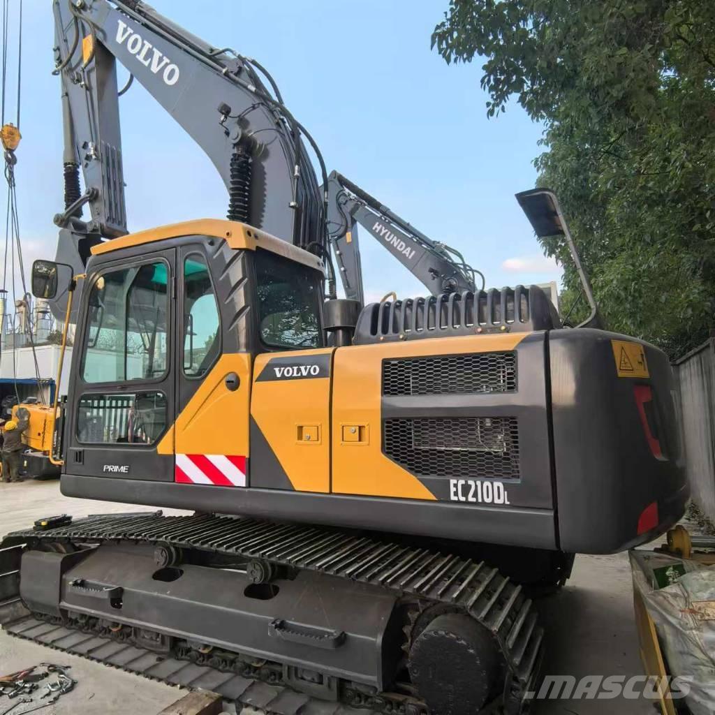 Volvo EC 210 D Mini bagri <7t