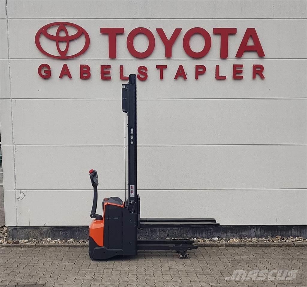 Toyota SWE120L Samopogonski ročni viličarji