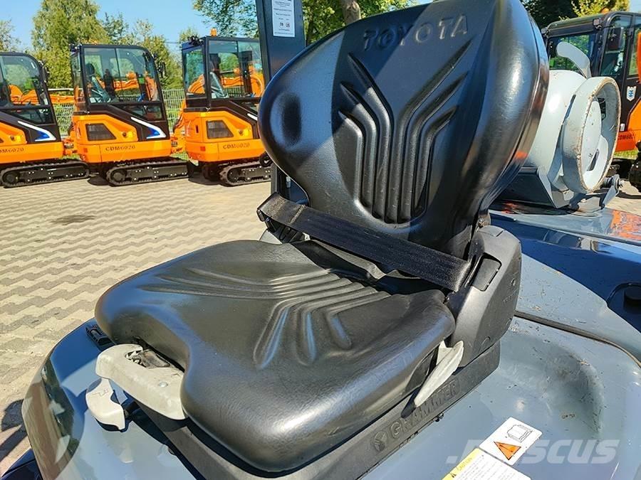 Toyota 02-8FGF25 Plinski viličarji