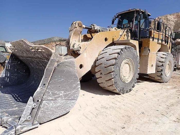 CAT 988K Kolesni nakladalci