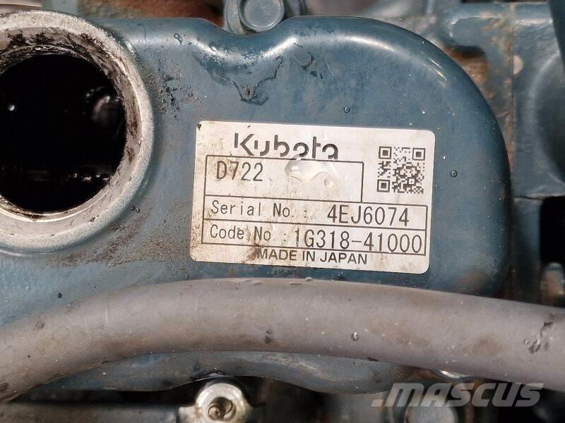 Kubota D722 Motorji