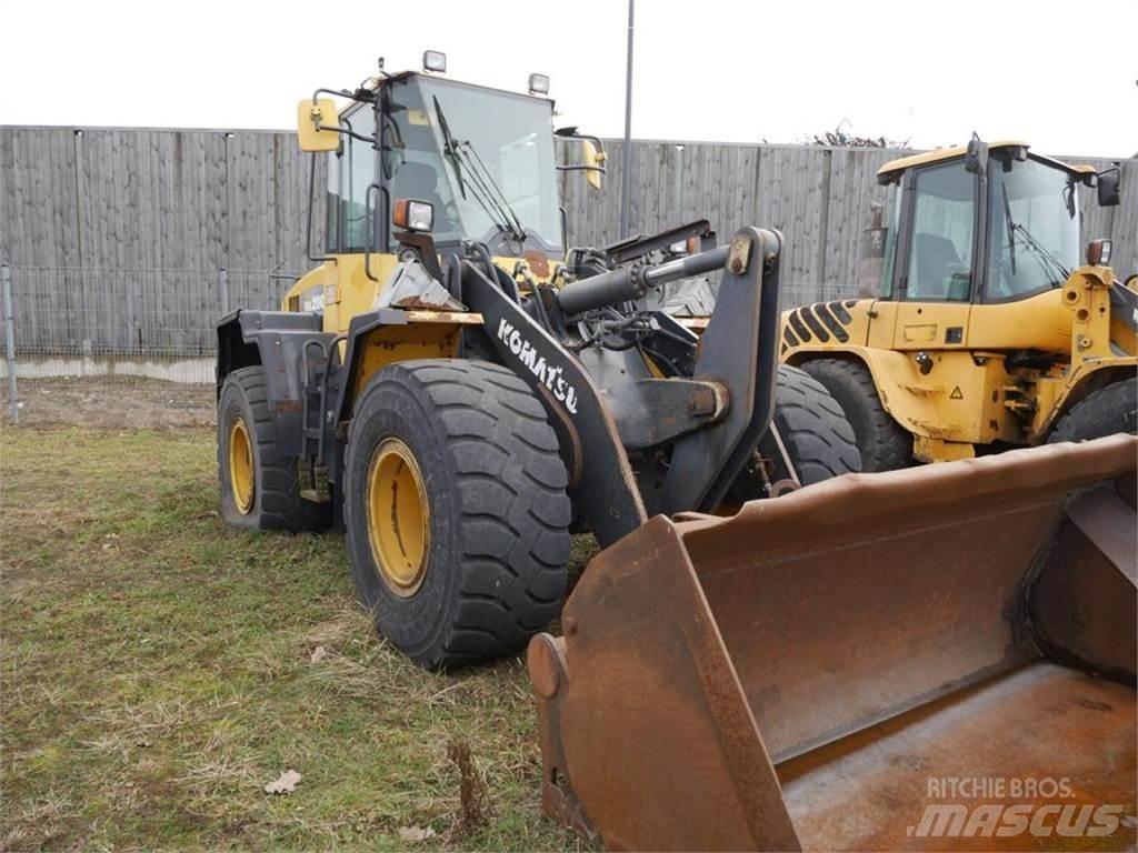 Komatsu WA 200 PZ Kolesni nakladalci