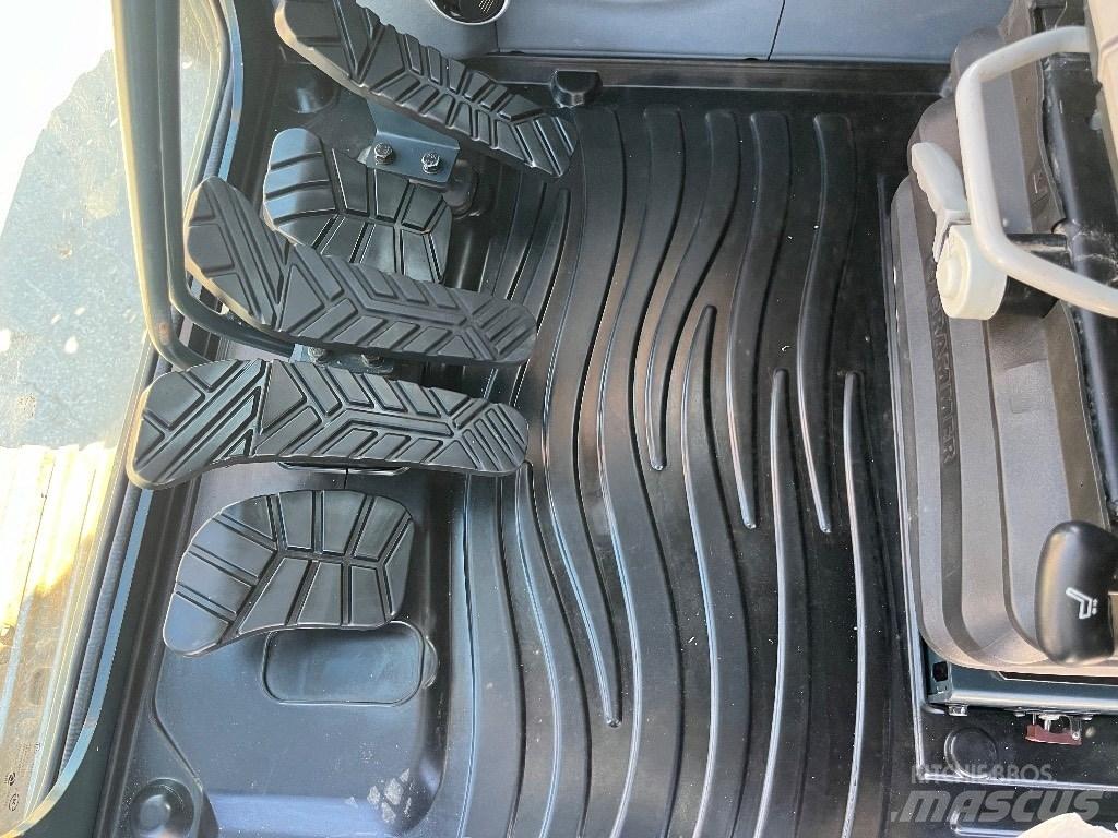 Hyundai HX140L Bagri goseničarji