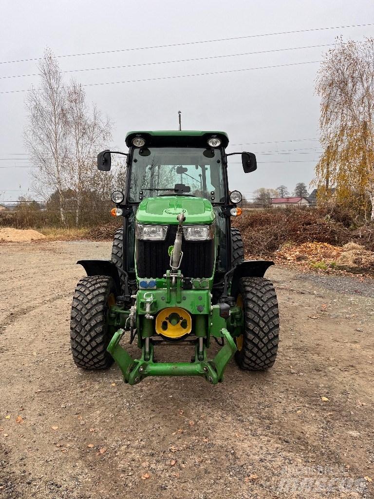 John Deere 5105 GF Traktorji