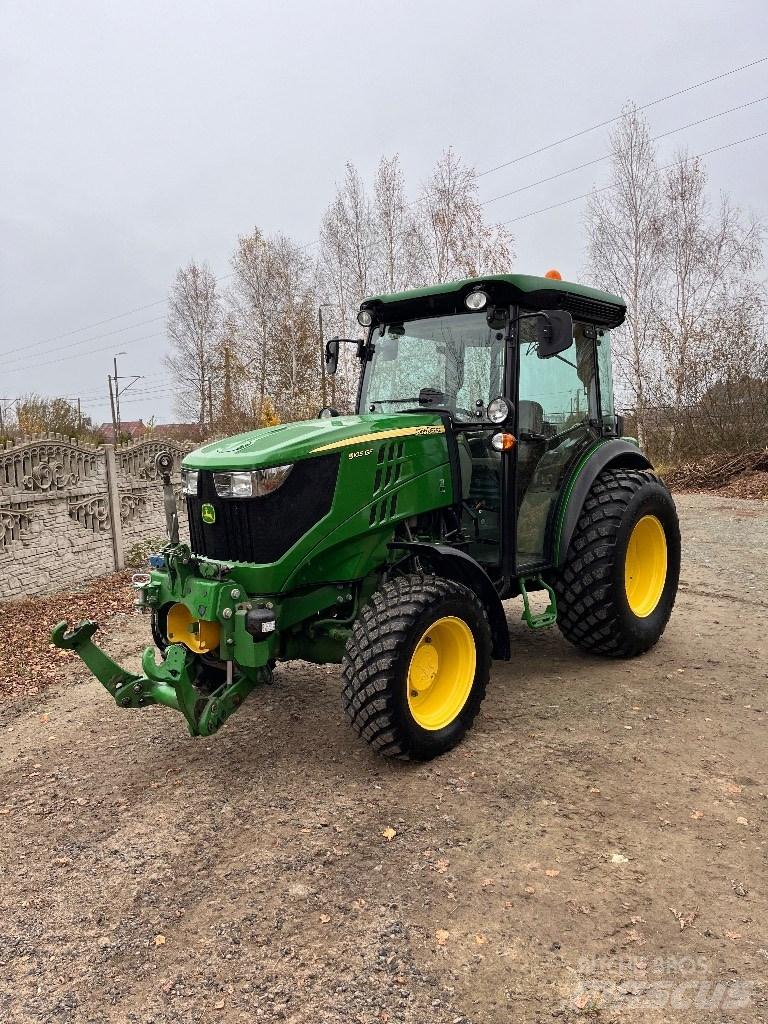 John Deere 5105 GF Traktorji