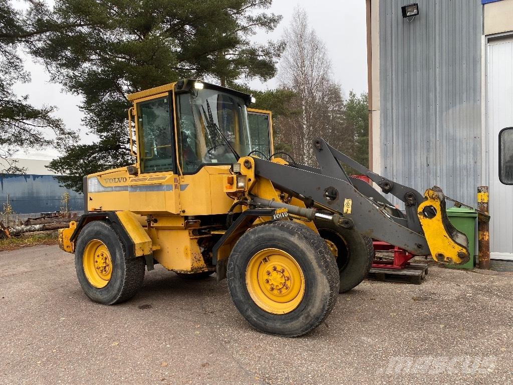 Volvo BM L 50 Večnamenski nakladalci