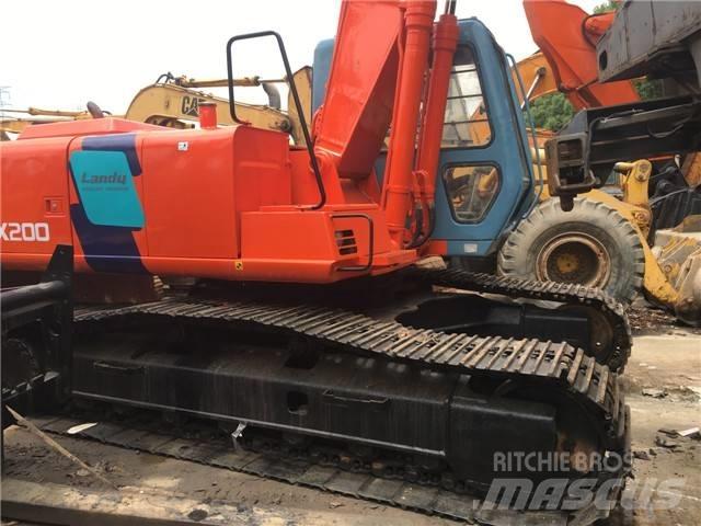 Hitachi EX 200 Bagri goseničarji
