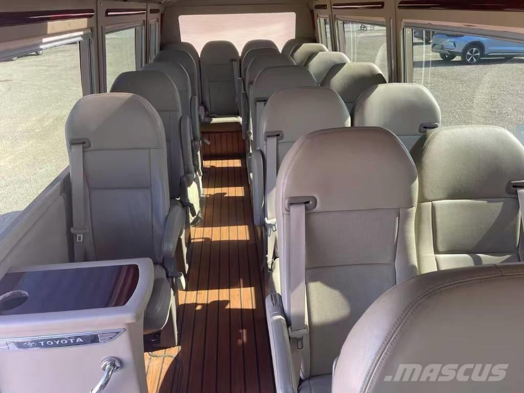Toyota Coaster Medkrajevni avtobusi