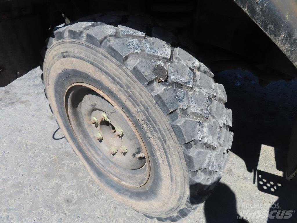 Unimog U 140 Drugi tovornjaki