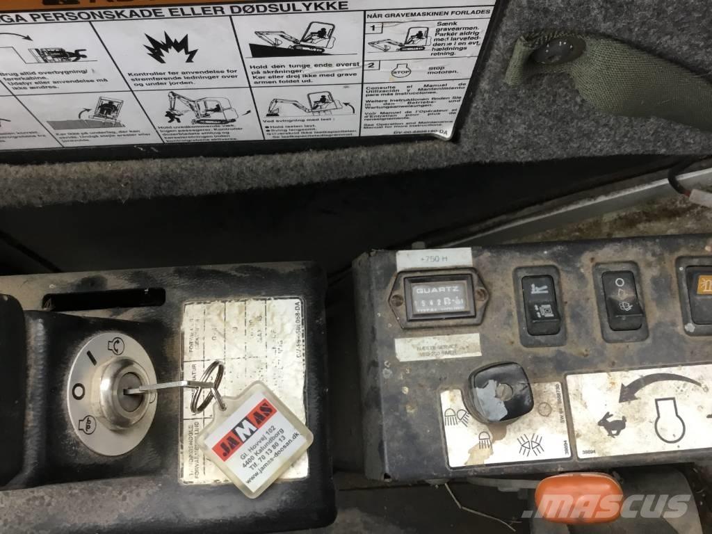 Bobcat 322 G Mini bagri <7t