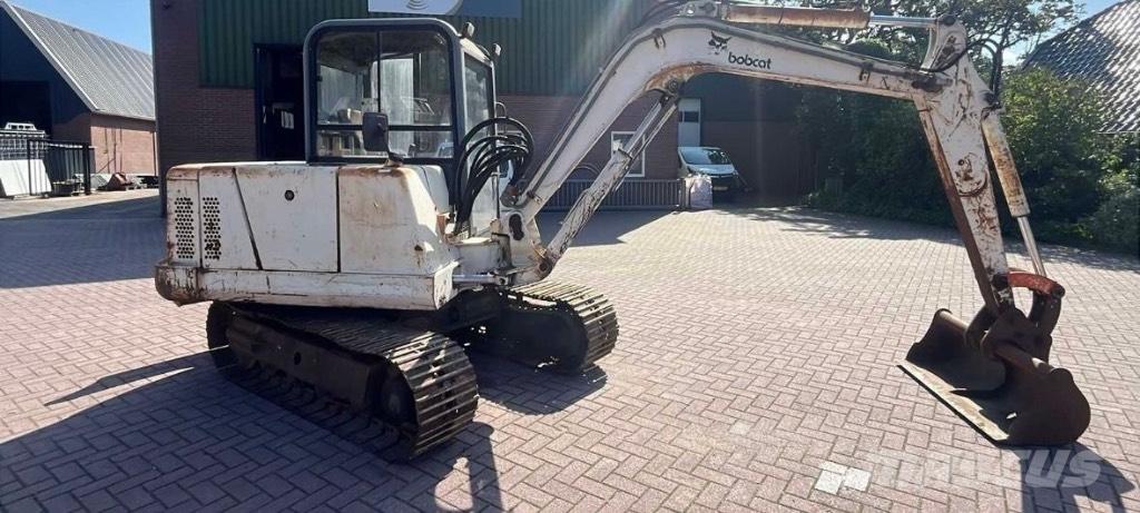 Bobcat X335 Mini bagri <7t