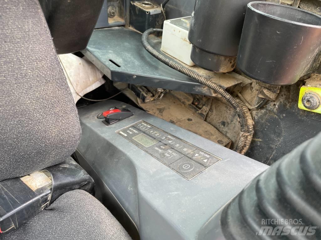 Komatsu PC 138 Bagri goseničarji