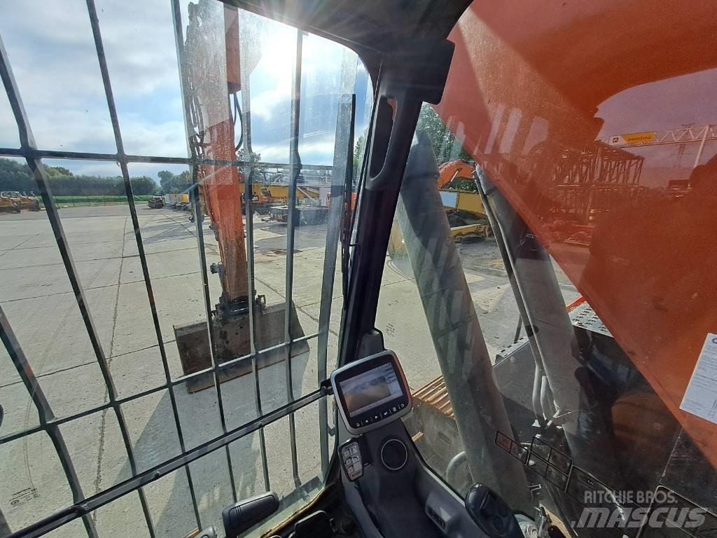 Doosan DX235LCR-5 Bagri goseničarji