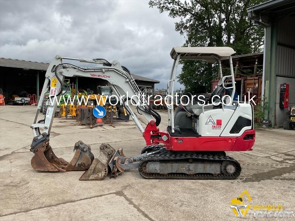 Takeuchi TB 225 Mini bagri <7t