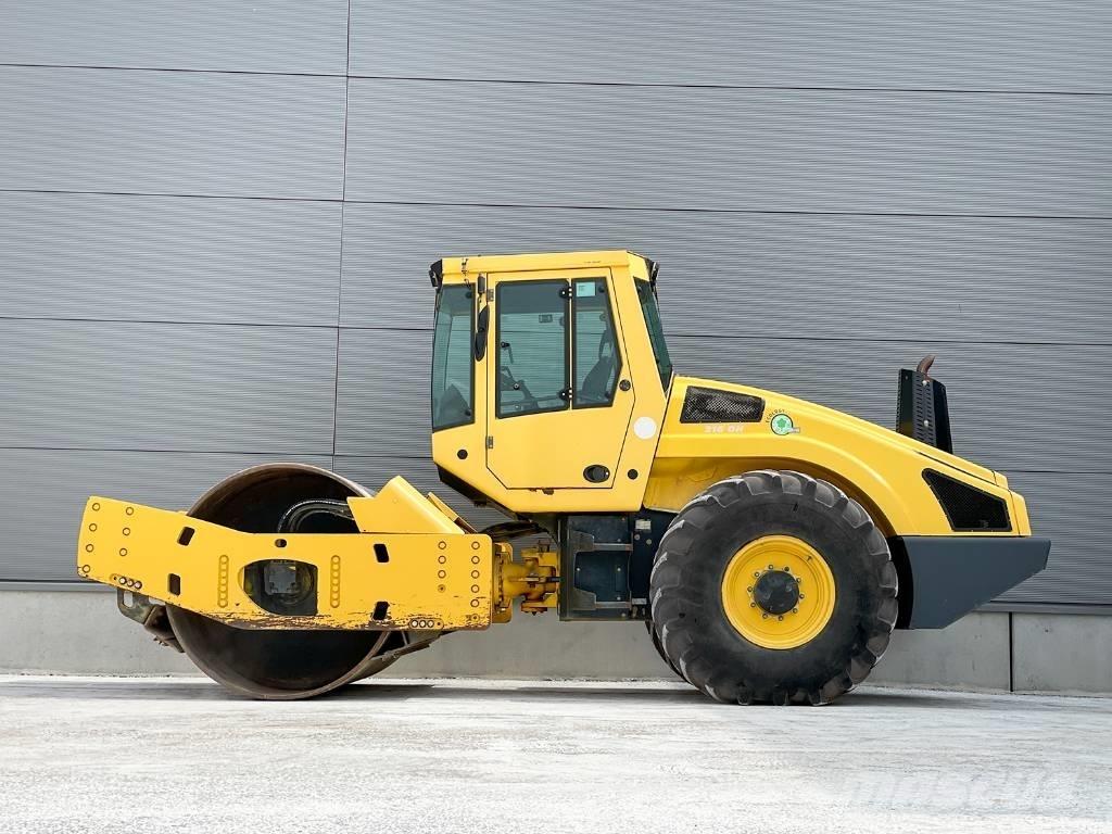 Bomag BW 216 DH-4i Enojni valjarji