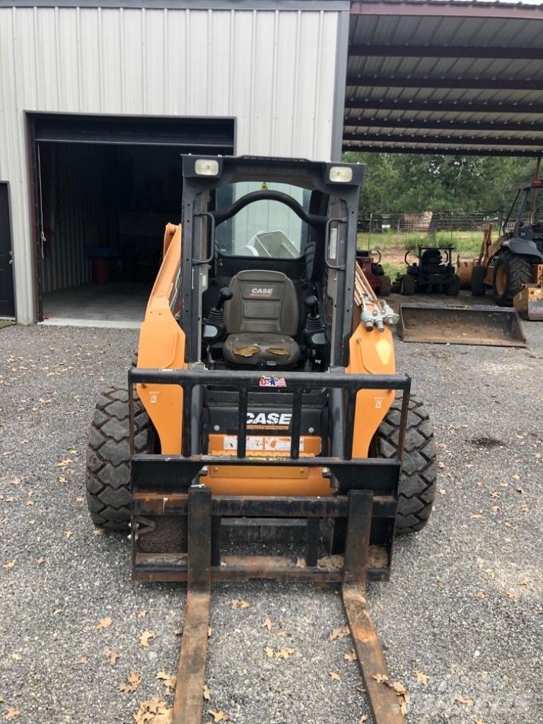CASE SR 210 Skid steer mini nakladalci