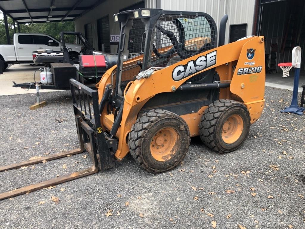 CASE SR 210 Skid steer mini nakladalci