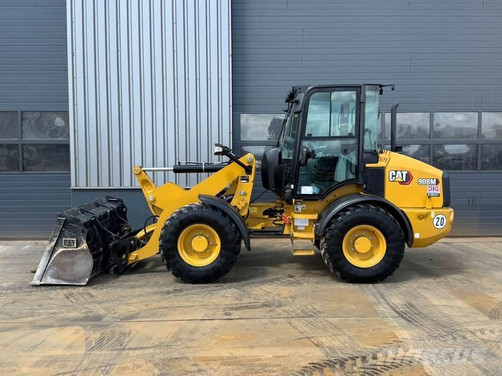 CAT 908M CE + EPA Kolesni nakladalci