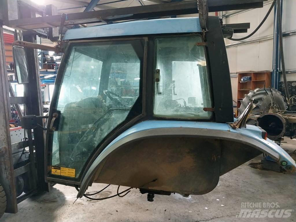Landini Legend 115 Kabine in notranjost