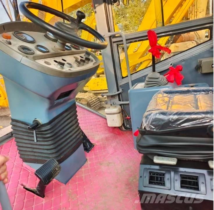 XCMG XS 142 J Kompaktorji tal