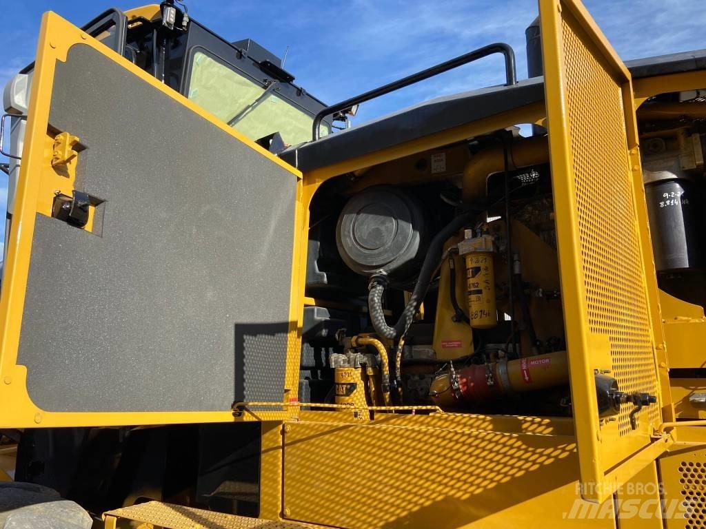 CAT 16 M Grederji